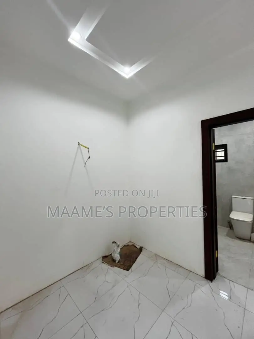 4bdrm Duplex in Pokuase for sale