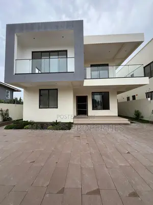 4bdrm Duplex in East Legon for sale