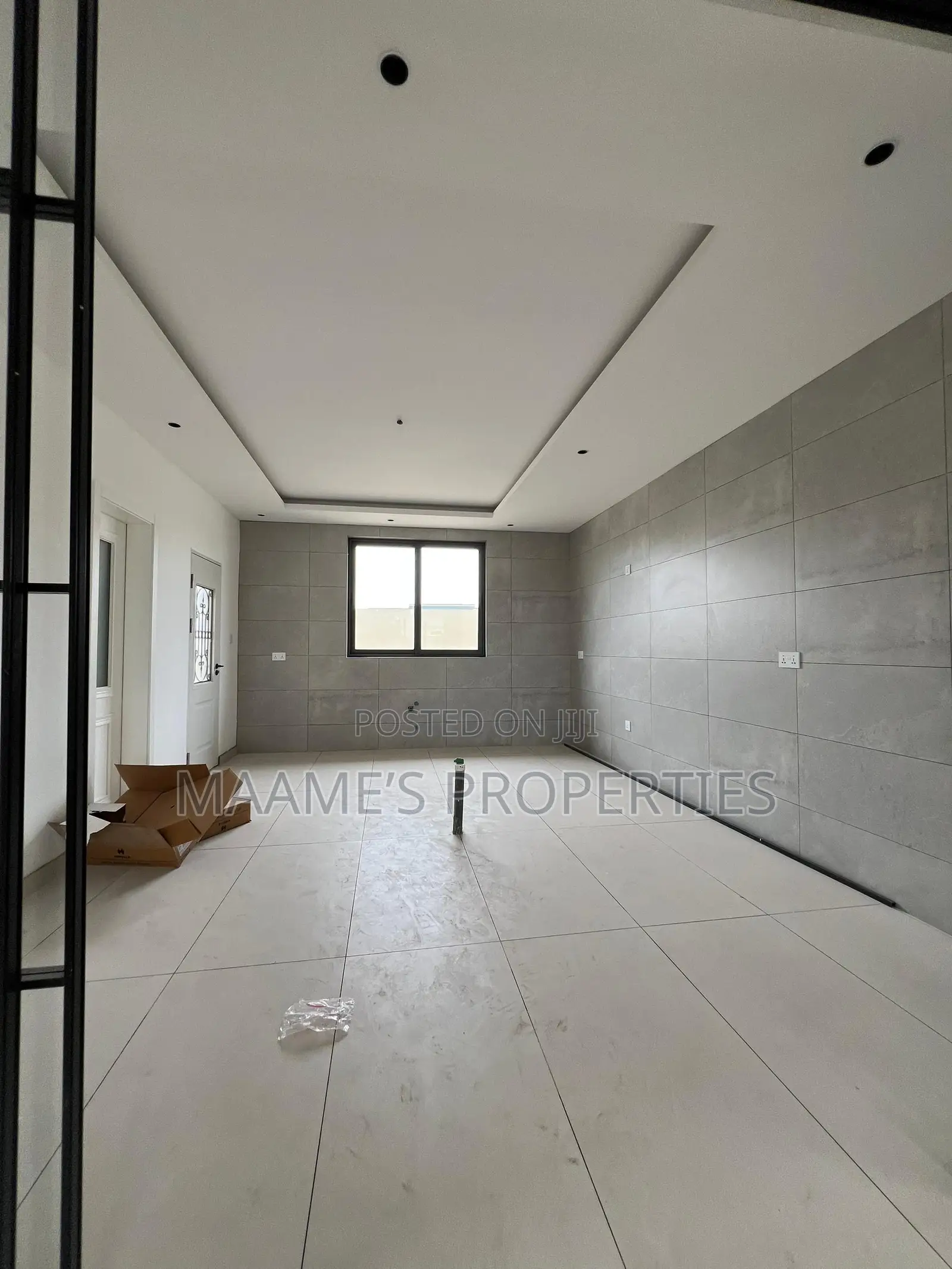 4bdrm Duplex in East Legon for sale