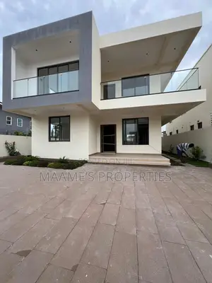 4bdrm Duplex in East Legon for sale