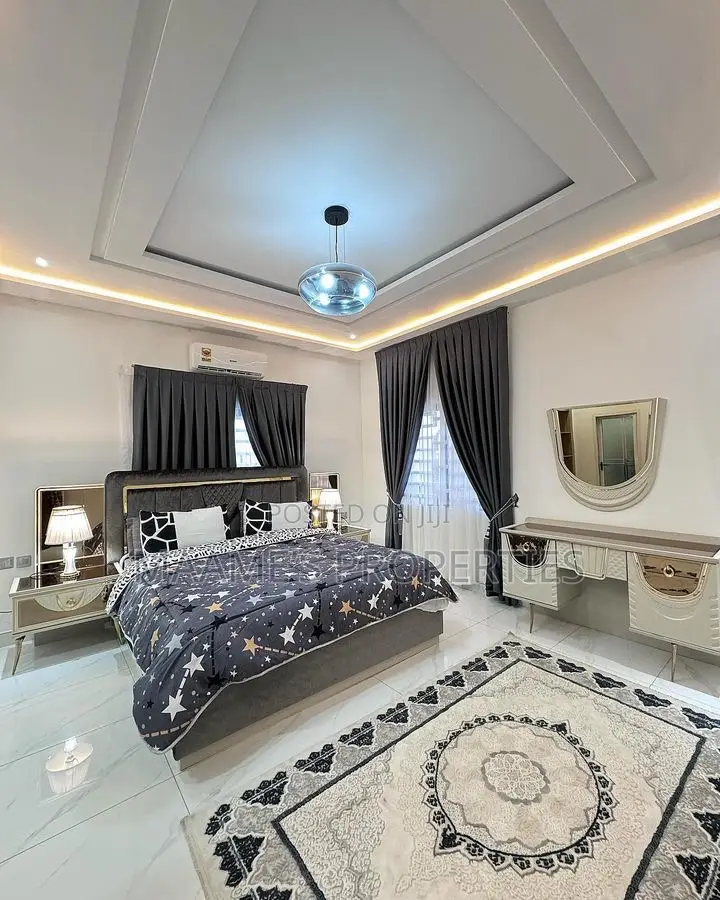 4bdrm Duplex in East Legon for sale