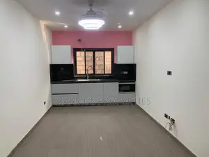 5bdrm Duplex in East Legon for sale