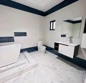 4bdrm Duplex in East Legon for sale