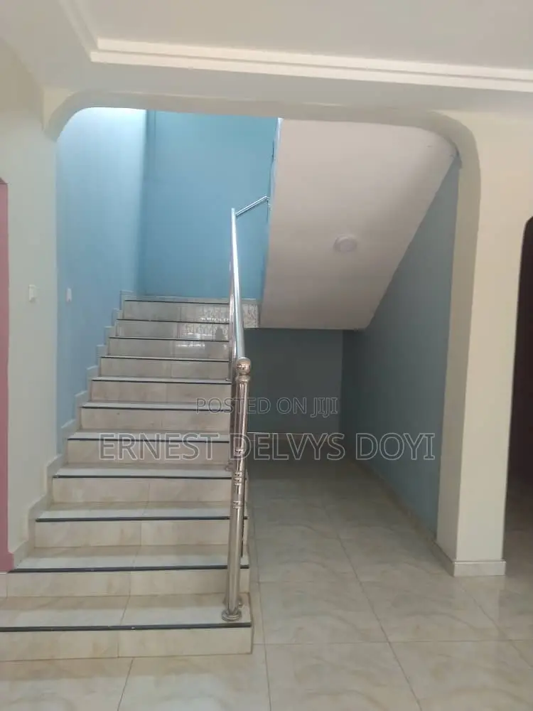 16bdrm Townhouse/Terrace in Adentan, Frafraha for sale