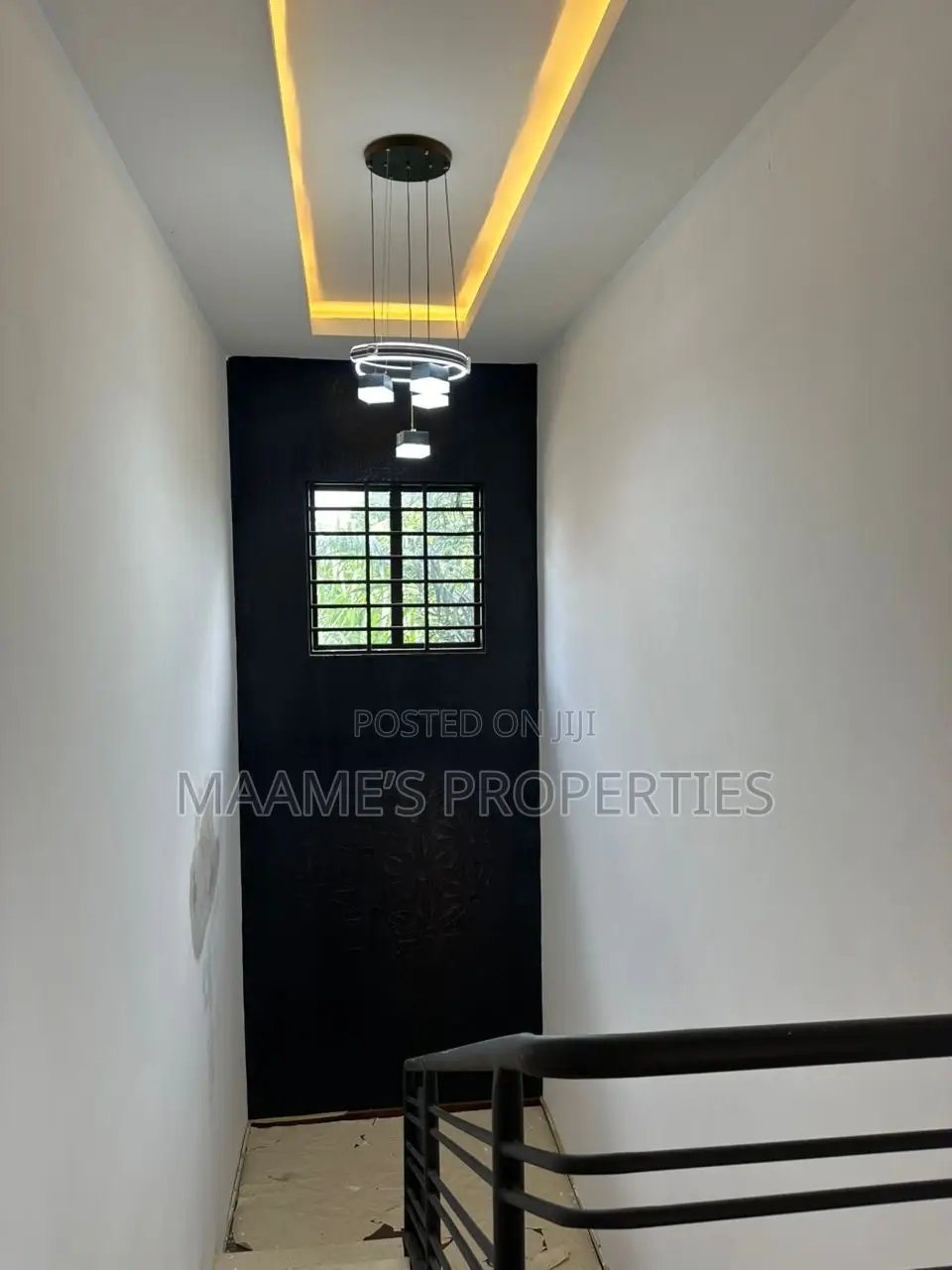 5bdrm Duplex in North Legon for sale