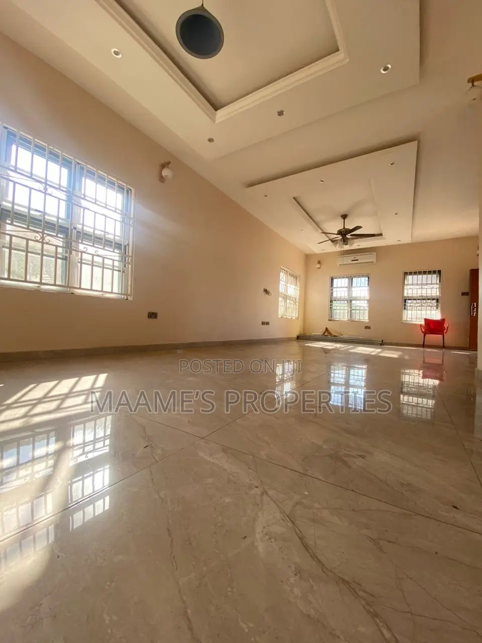 4bdrm Duplex in West Hills Mall Area for sale