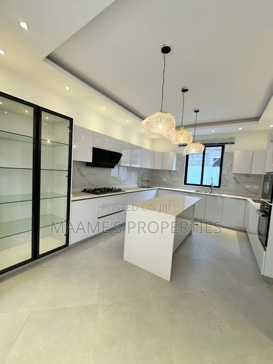 6bdrm Duplex in Spintex for sale