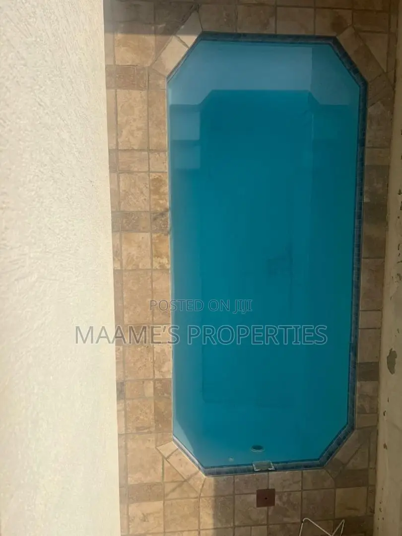3bdrm Townhouse / Terrace in Airport Residential Area for rent