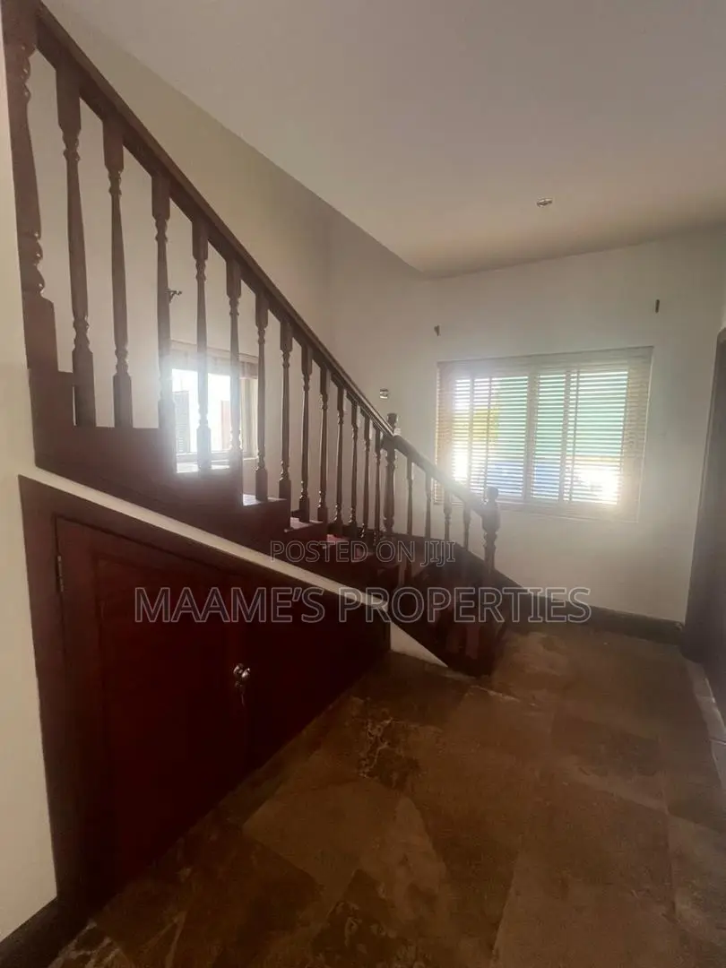 3bdrm Townhouse / Terrace in Airport Residential Area for rent