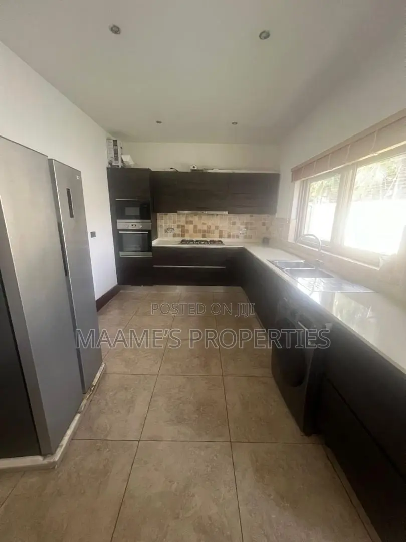 3bdrm Townhouse / Terrace in Airport Residential Area for rent