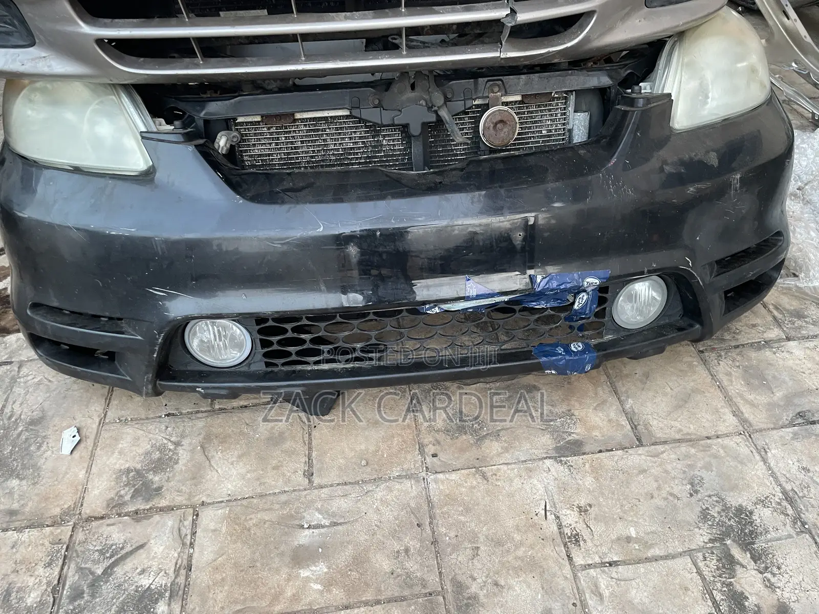 Toyota Matrix 2005 Front Cut Available