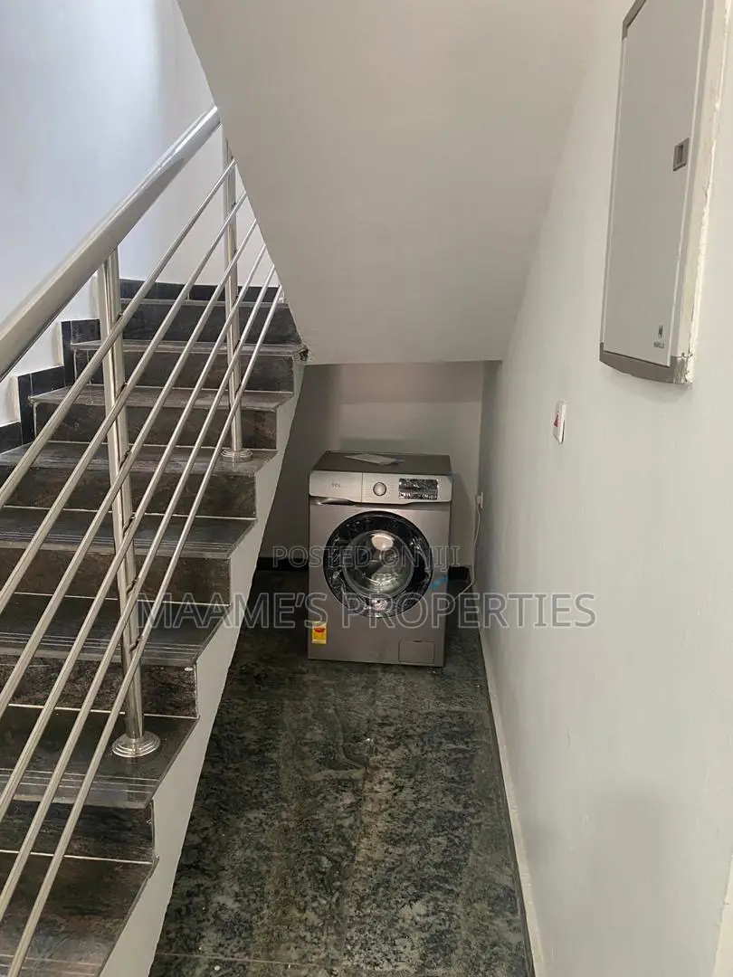 3bdrm Duplex in Oyarifa for rent