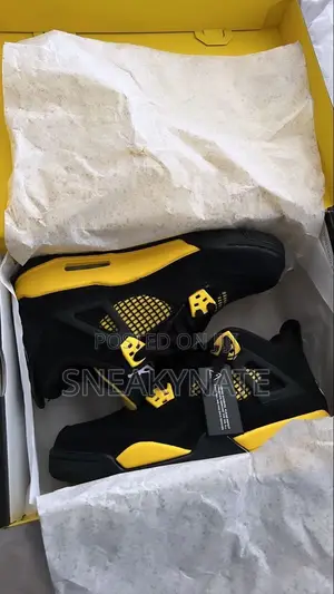 Jordan 4 Sneakers