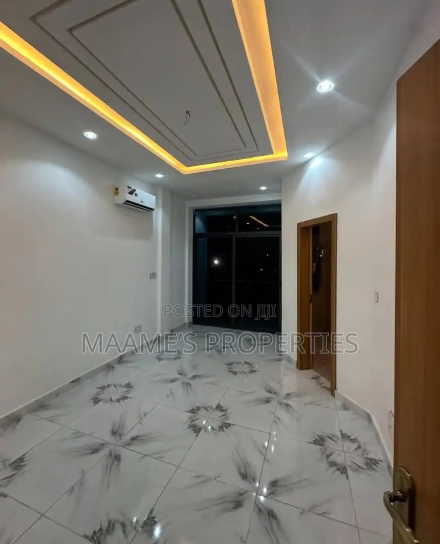 2bdrm Townhouse/Terrace in East Legon for sale