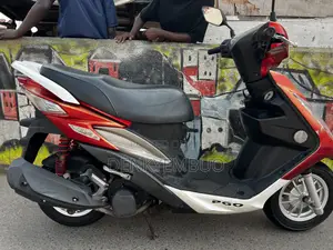 Piaggio Scooter 2025 Red