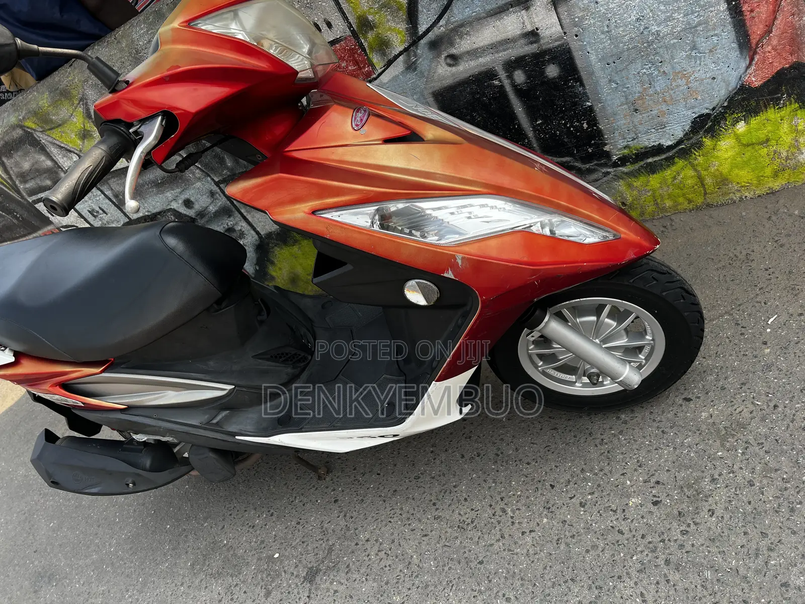 Piaggio Scooter 2025 Red