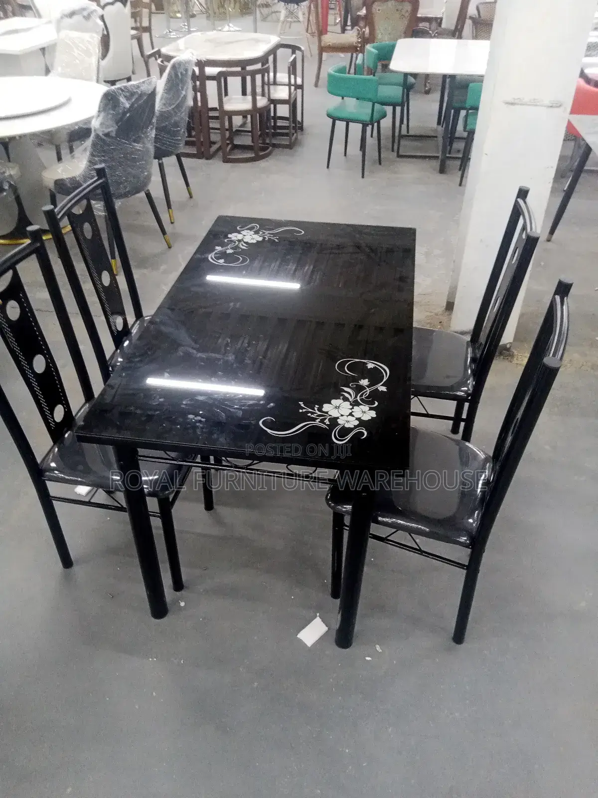 Simple 4 Seater Dining Table