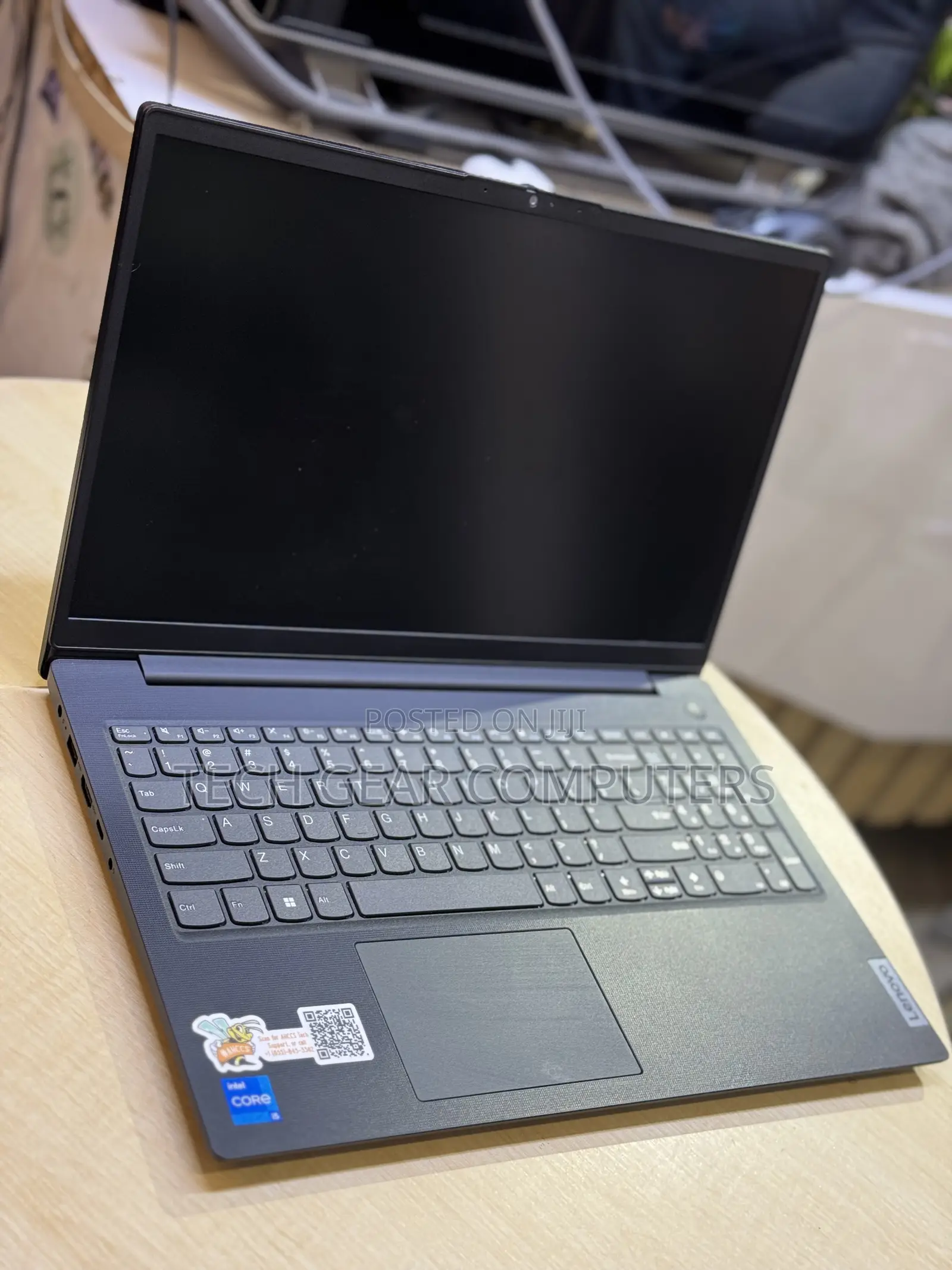 Laptop Lenovo V15 1GB Intel Core i5 SSD 256GB