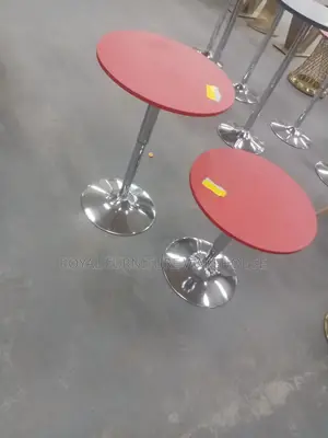 Redtop Adjustable Swivel Bar Table