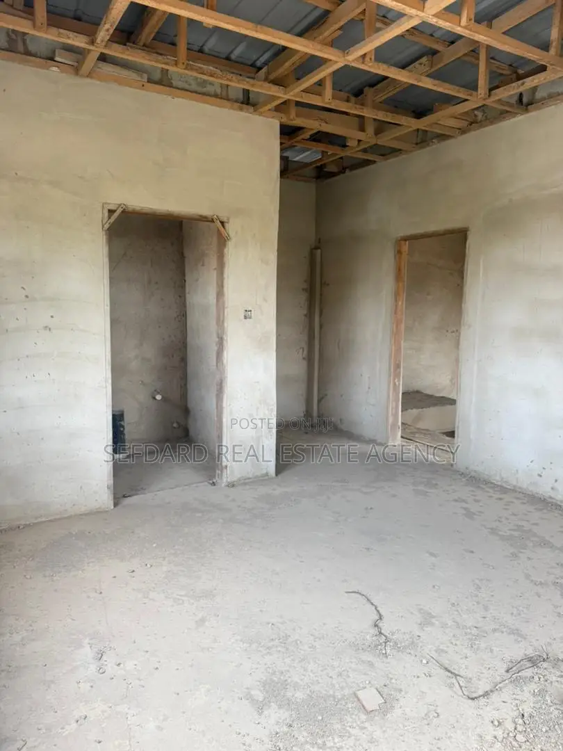 75% Completed Stunning 4-bedroom Modern Duplex – Amasaman (Dobro)