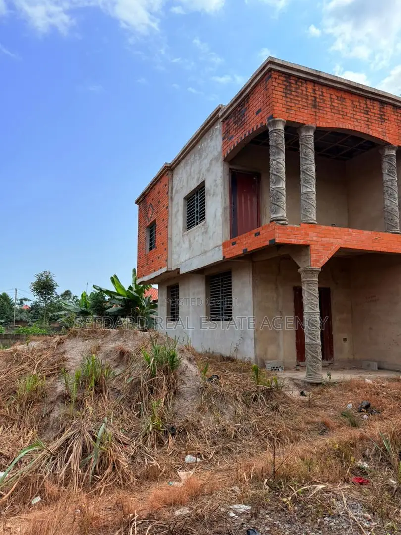 75% Completed Stunning 4-bedroom Modern Duplex – Amasaman (Dobro)