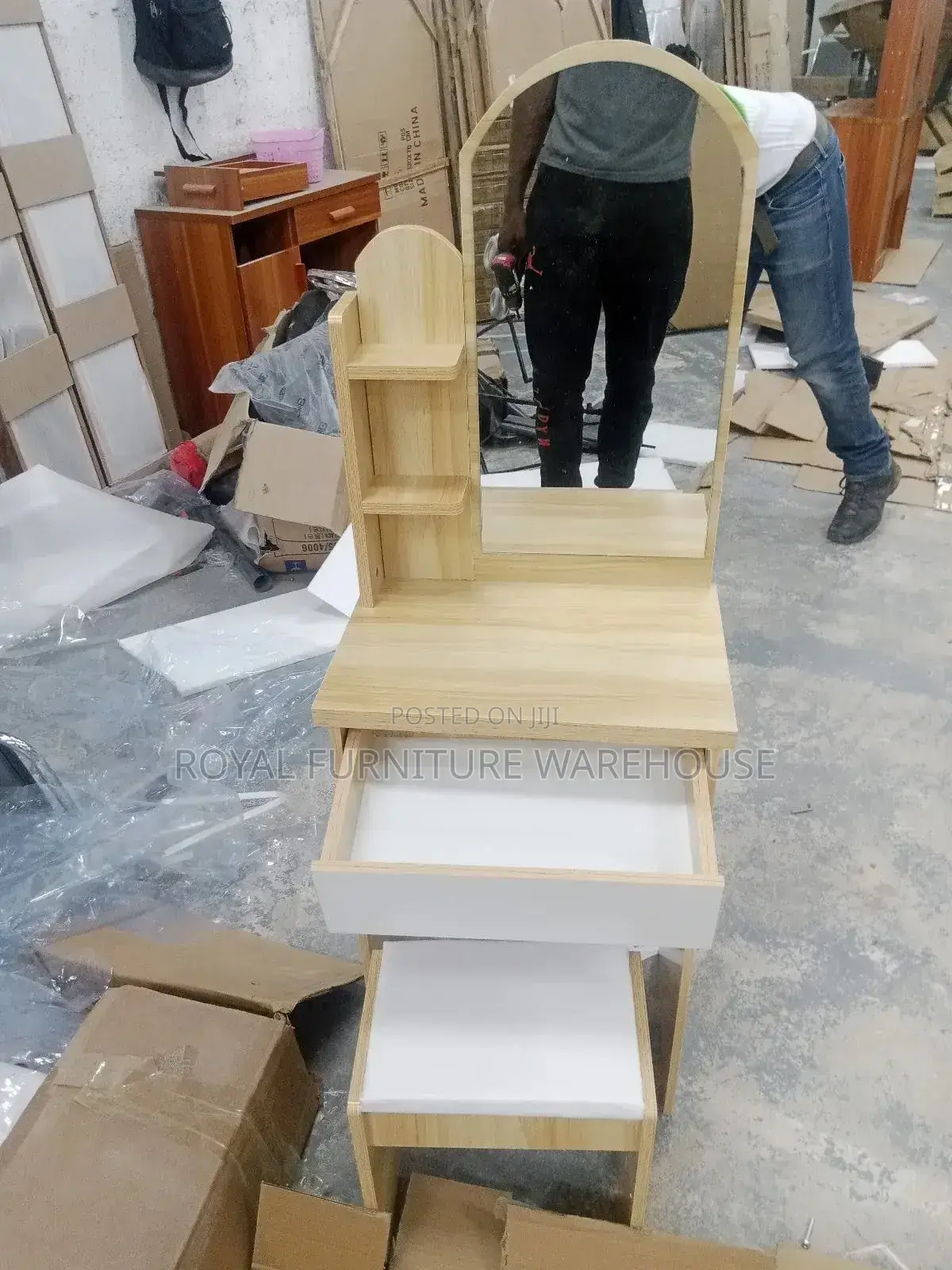 Cute and Small Dress Table