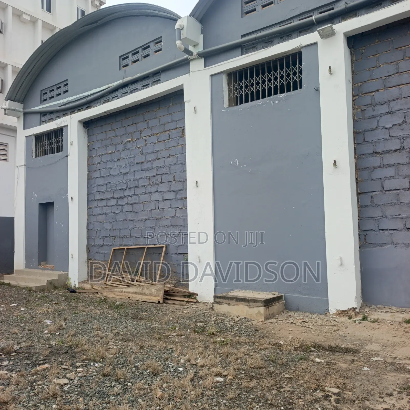 Warehouse Spintex, Lashibi