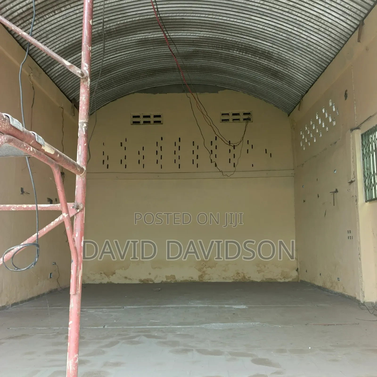 Warehouse Spintex, Lashibi