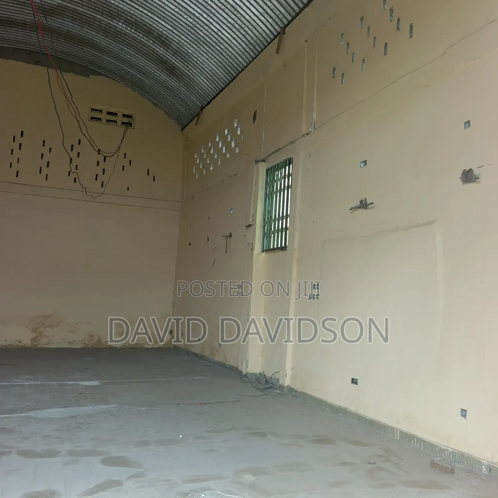 Warehouse Spintex, Lashibi