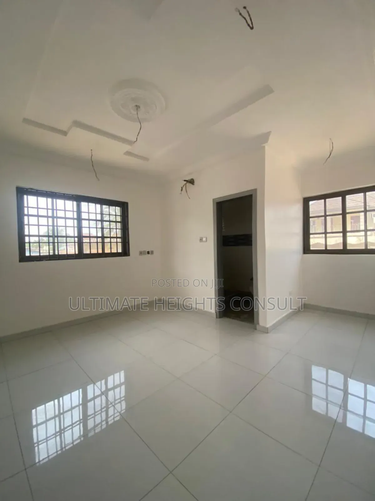 15 Bedrooms House for Sale at Kwashieman