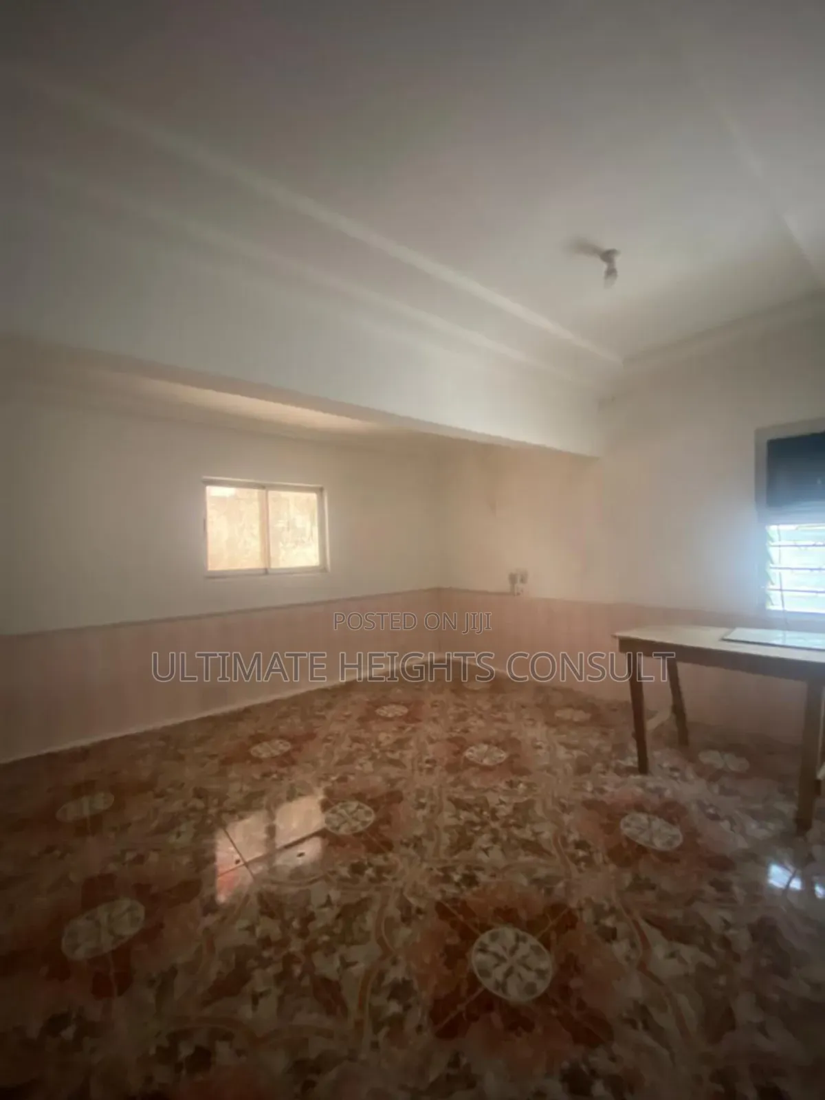 15 Bedrooms House for Sale at Kwashieman
