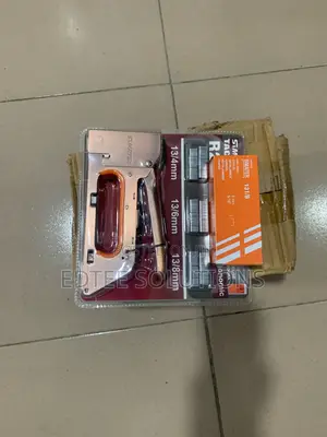 Staple Gun With Free 5600pcs