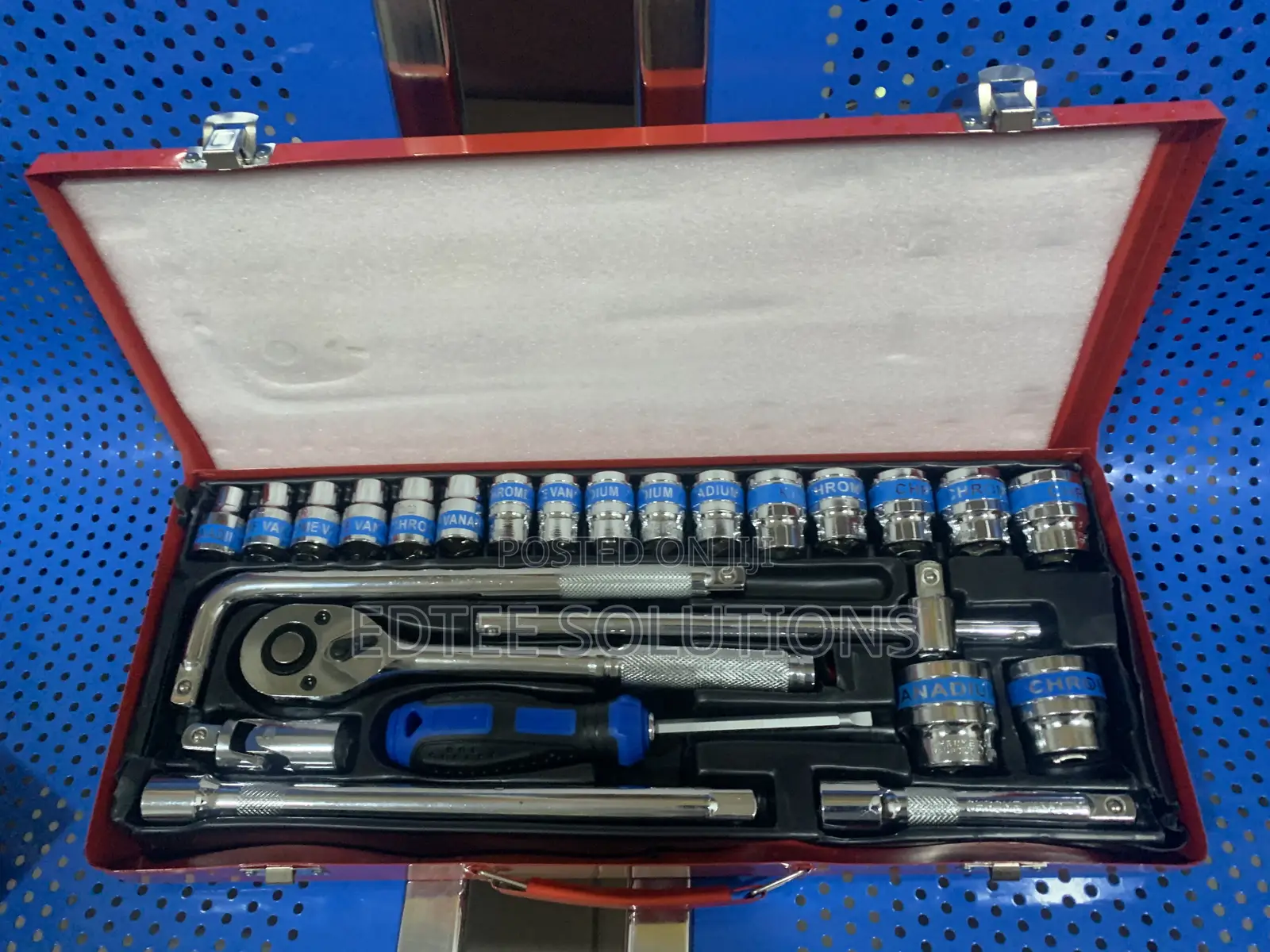 Metallic Case 24pcs Chrome Vanadium 1/2” Dr Socket Set