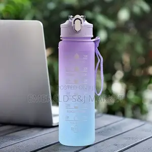 Water Bottle 900ml Buy 5 for 100 Cedis