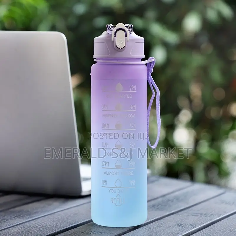 Water Bottle 900ml Buy 5 for 100 Cedis