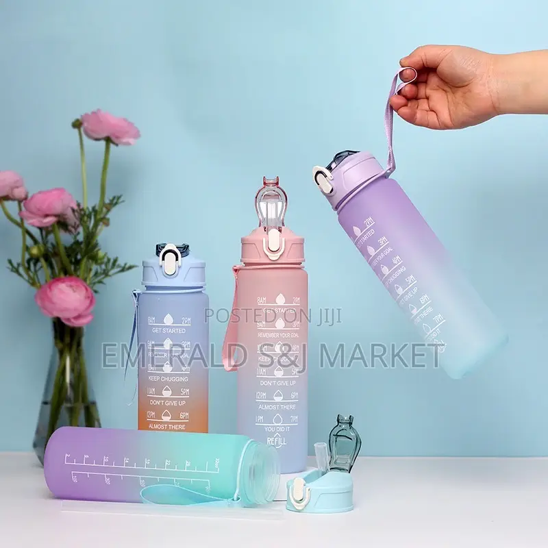 Water Bottle 900ml Buy 5 for 100 Cedis
