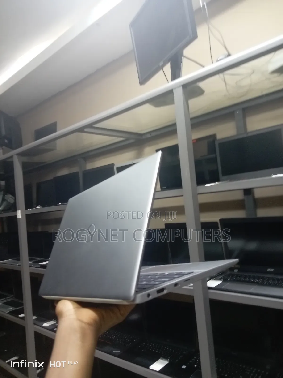 Laptop Dell Latitude 3310 8GB Intel Core i7 SSD 256GB