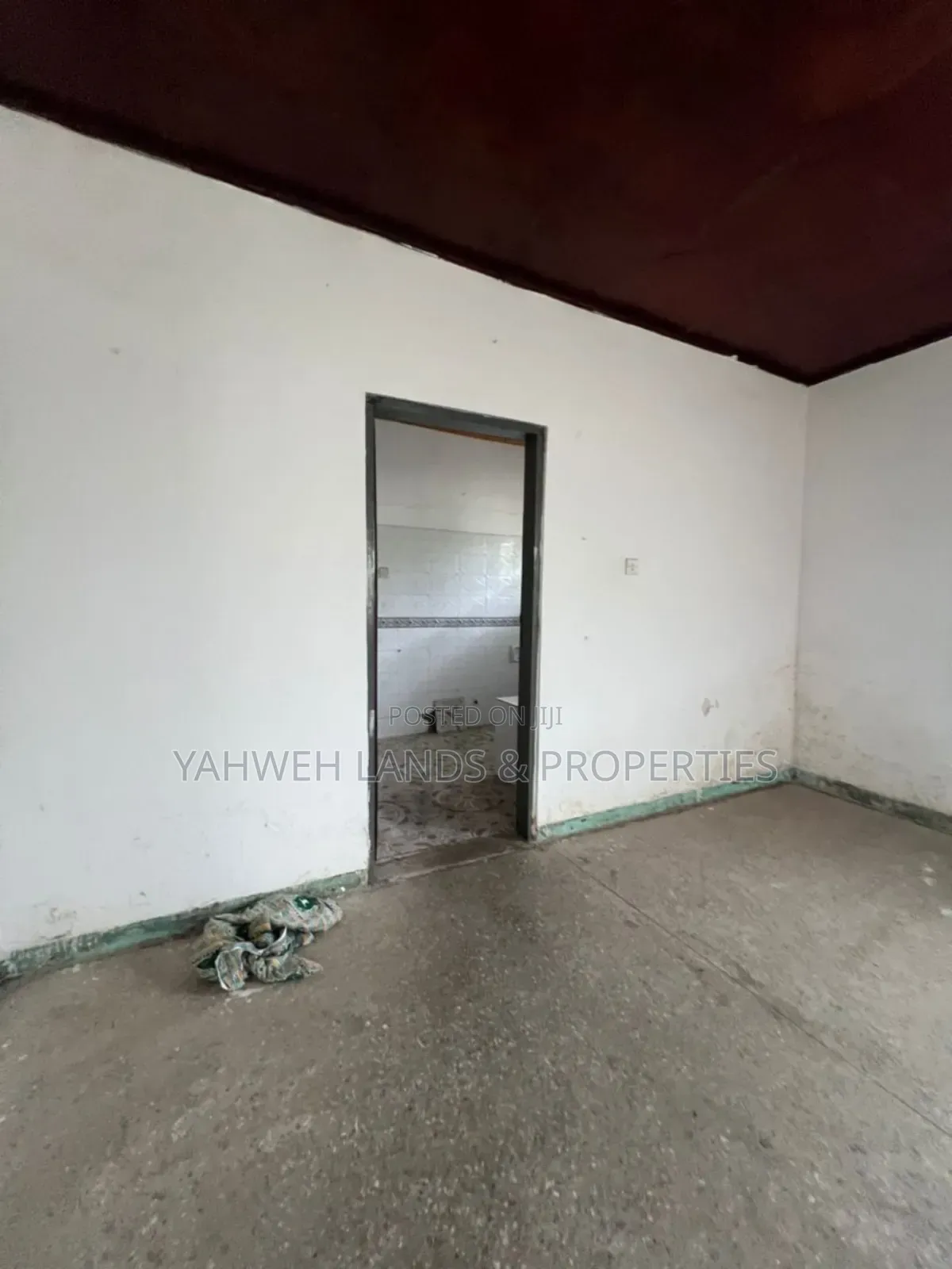5bdrm House in Spintex for sale
