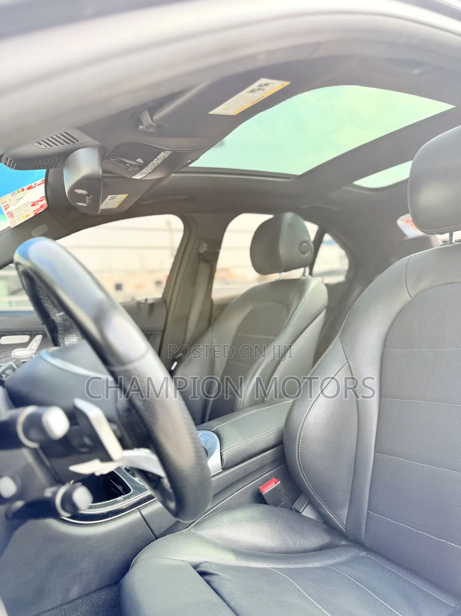 Mercedes-Benz C300 2016 Black