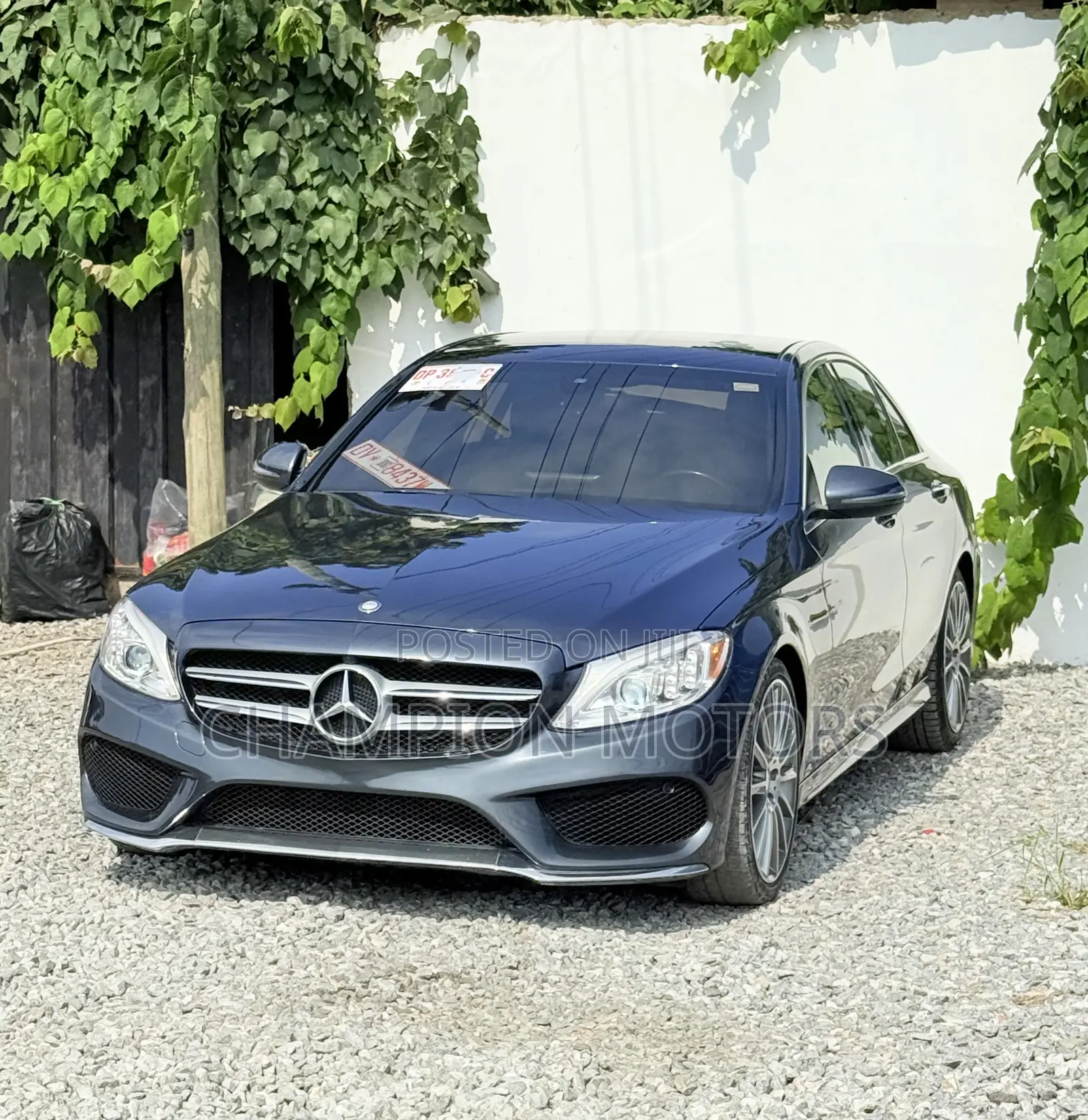 Mercedes-Benz C300 2016 Black