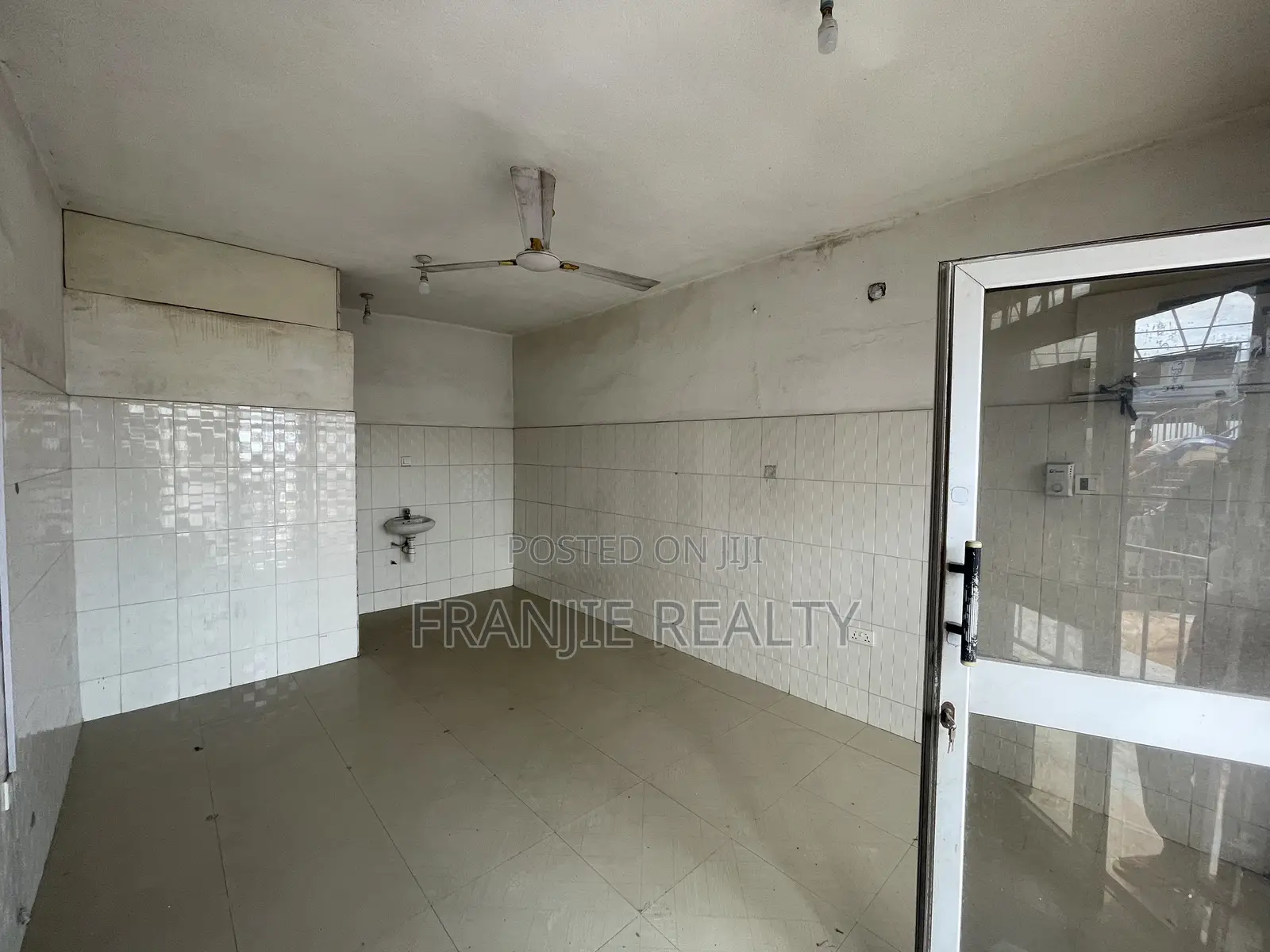 Shop for Rent at Mallam.
