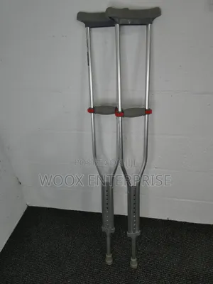 Underarm Crutches