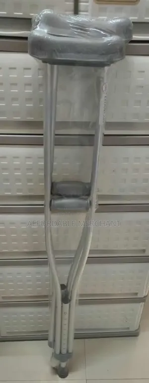 Underarm Crutches