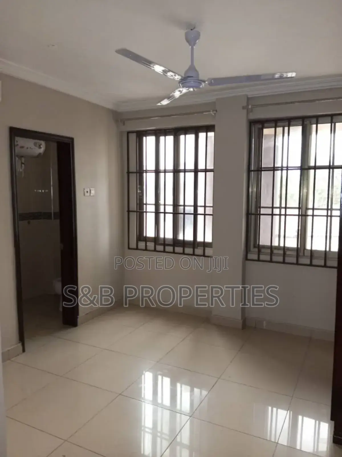 3bdrm Apartment in Ashomang Estate for rent