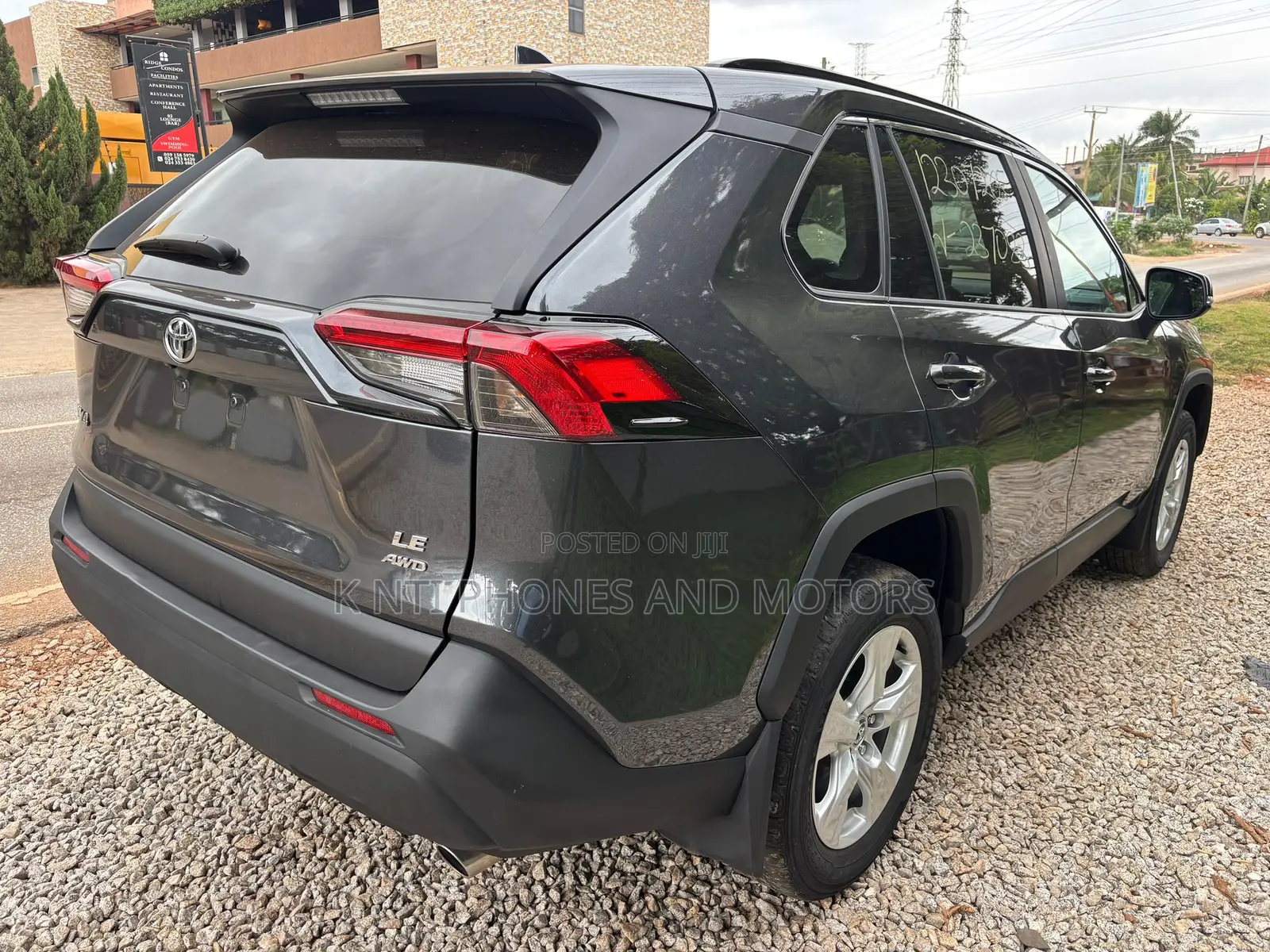 Toyota RAV4 Limited 2022 Gray