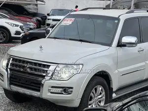 Mitsubishi Pajero V80 3.8 V6 GLS 2020 White