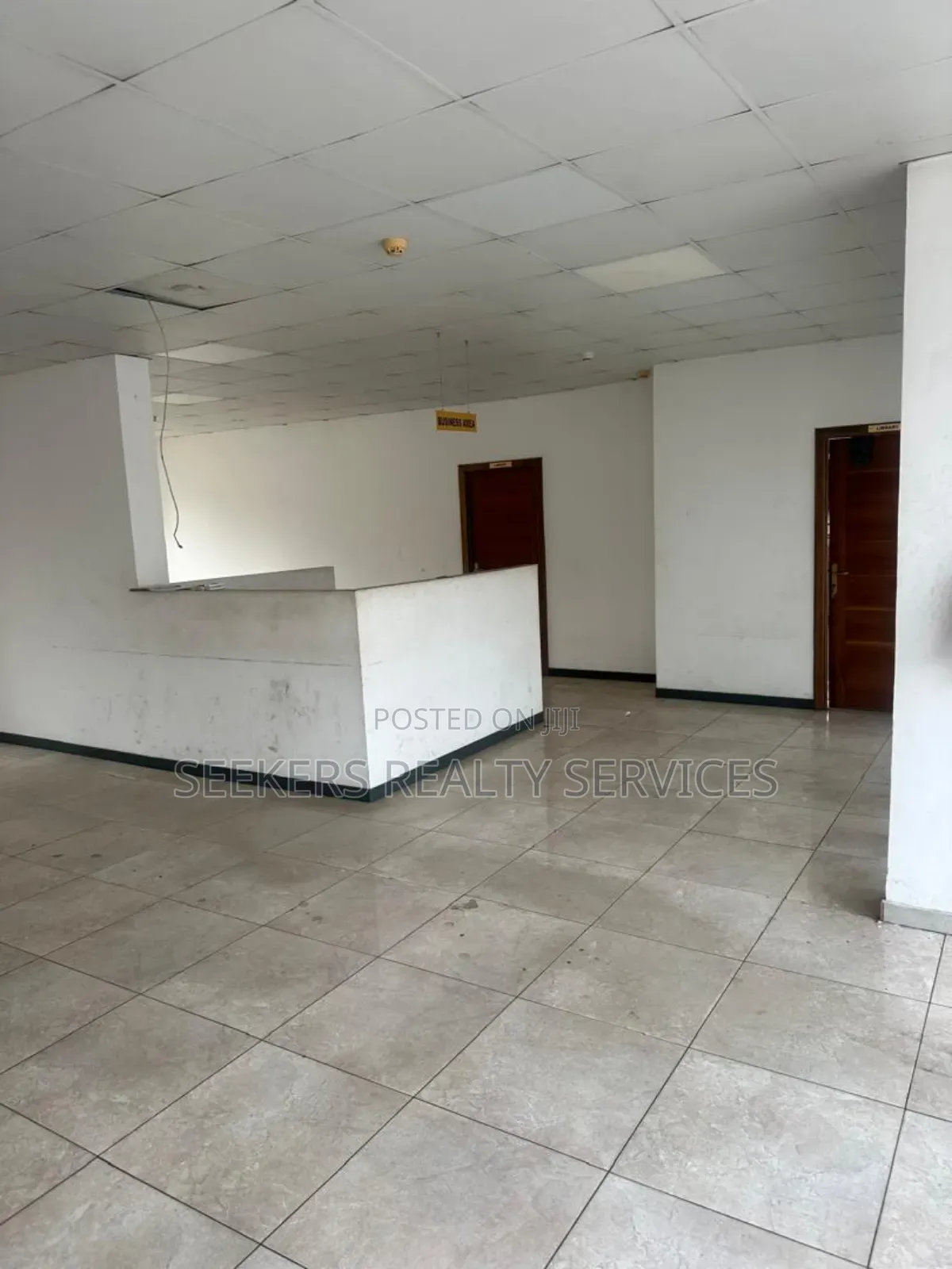 Office Space or Showroom for Rent at Ringroad