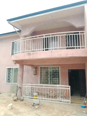 5bdrm House in Community 18 Area, Spintex for rent