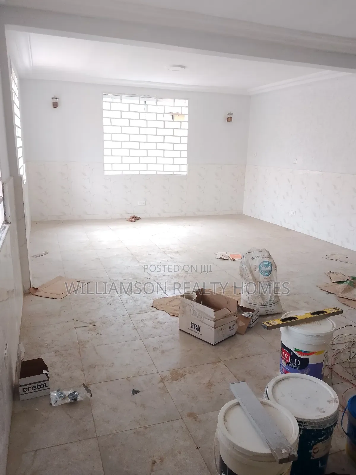 5bdrm House in Community 18 Area, Spintex for rent