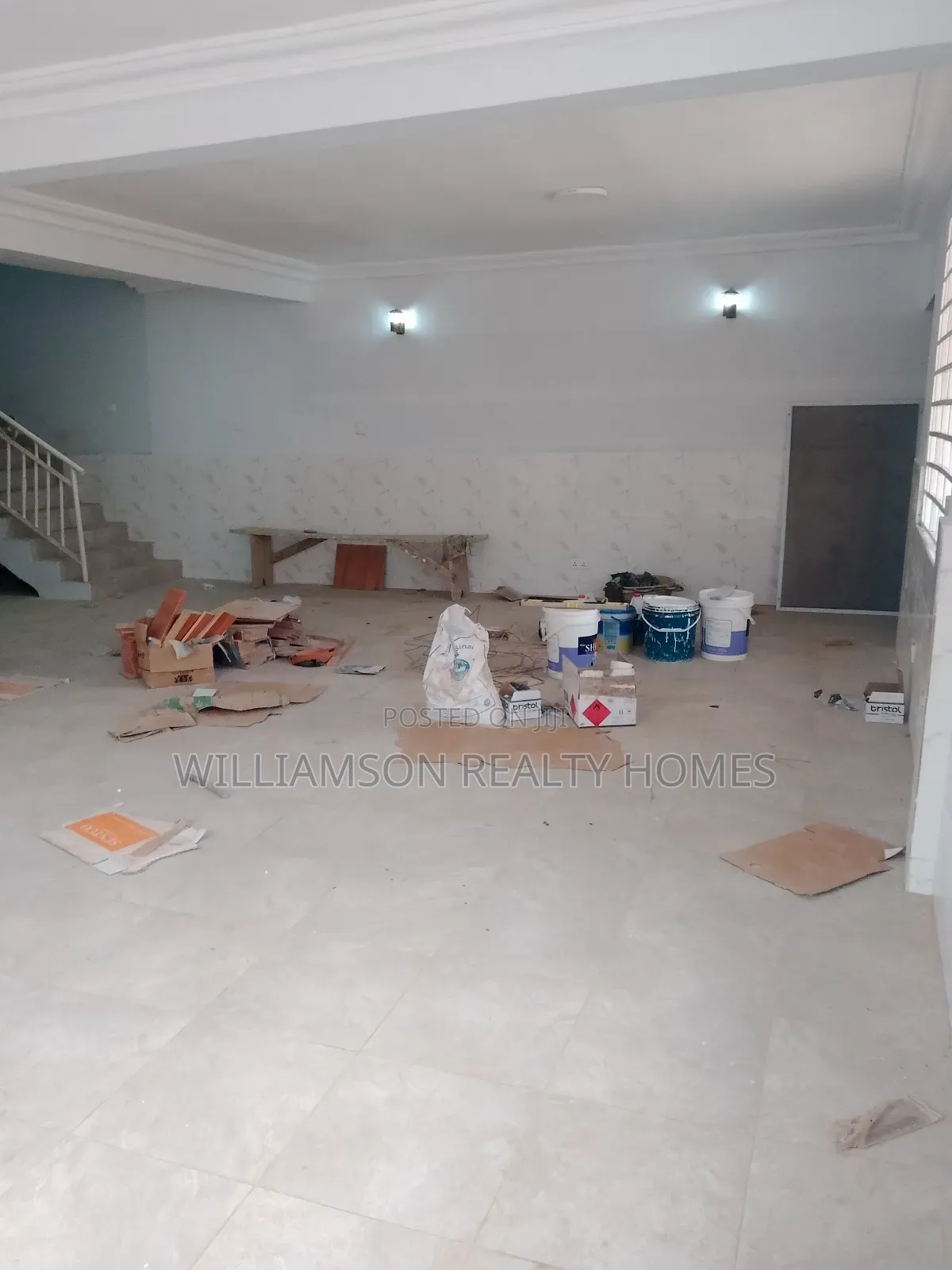 5bdrm House in Community 18 Area, Spintex for rent